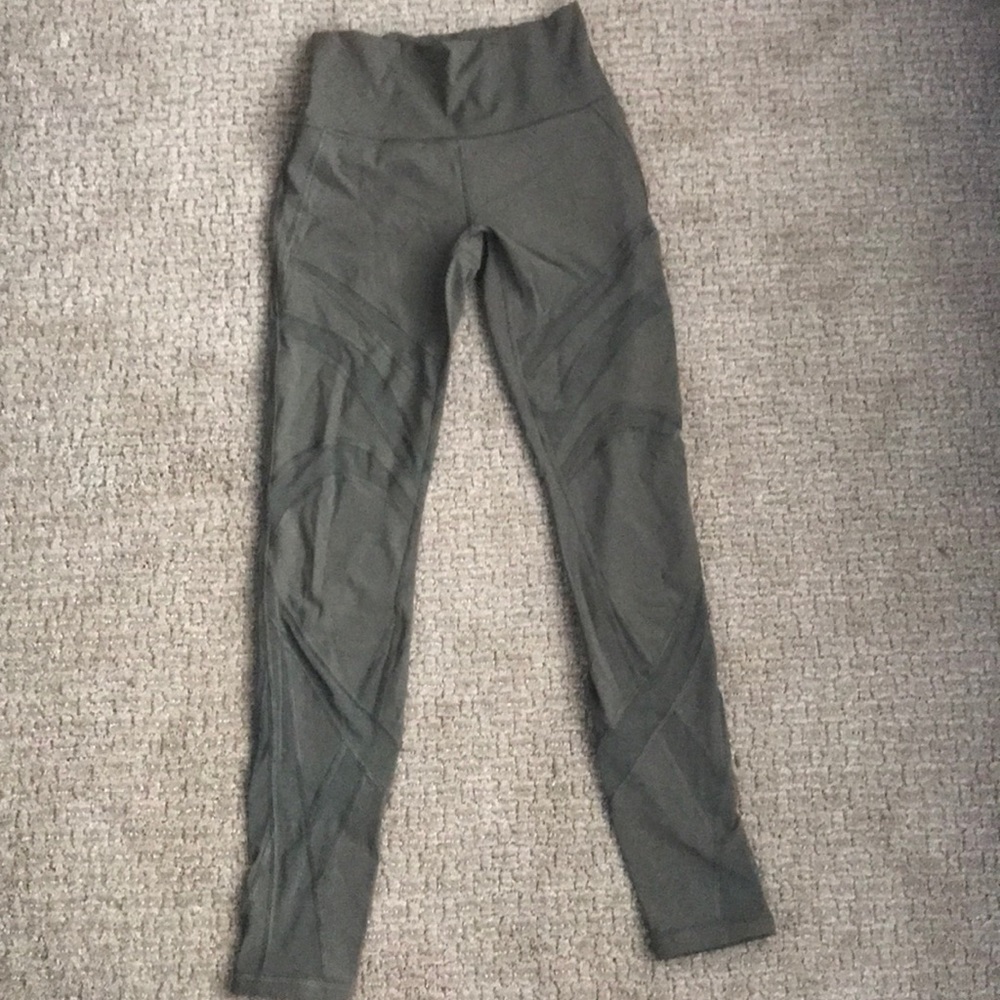 Lululemon special edition wunder under pant